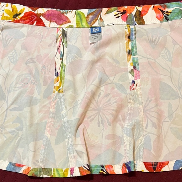 Rip Skirt Women’s Floral Mini Skirt Size Medium - Picture 9 of 14